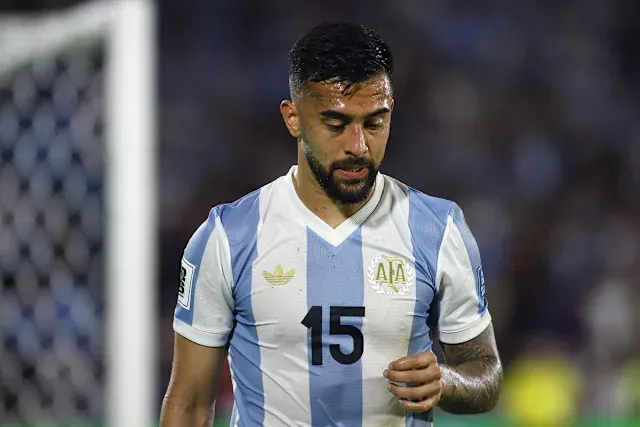 马德里竞技边锋冈萨雷斯身穿阿根廷国家队战袍，神情凝重谈及2026世界杯梦想与伤病阴影