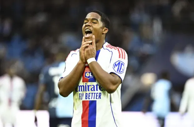 不防守、不跑位、丢球就摊手！恩德里克遭法媒怒批，2026世界杯前夕的“天才坠落”